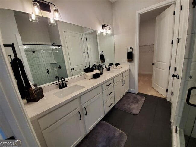 Building Photo - 1704 Pardee Dr