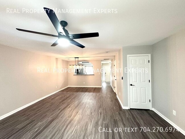 Building Photo - 3837 Glenlea Commons Dr