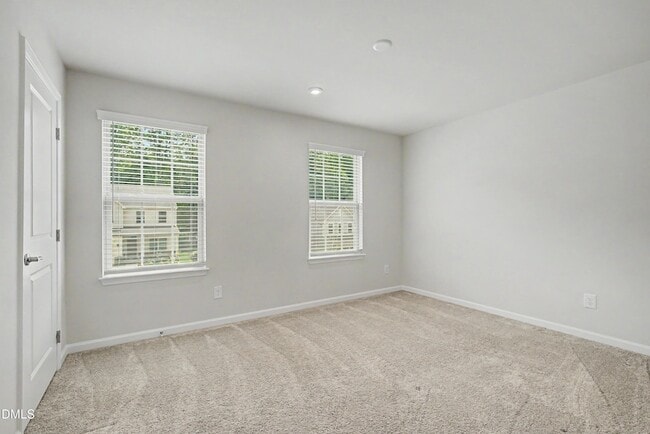 Building Photo - 1621 Crimson Leaf Ln