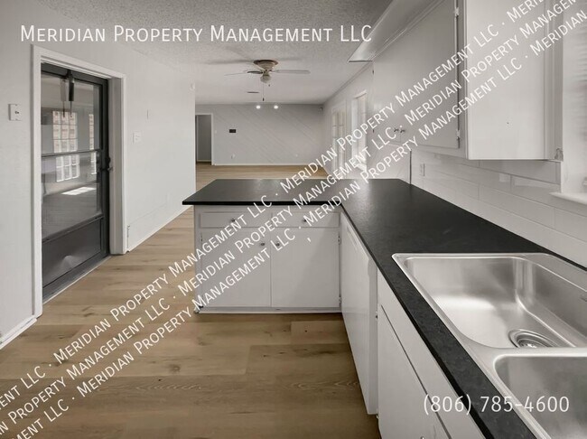 Building Photo - 5613 38th-