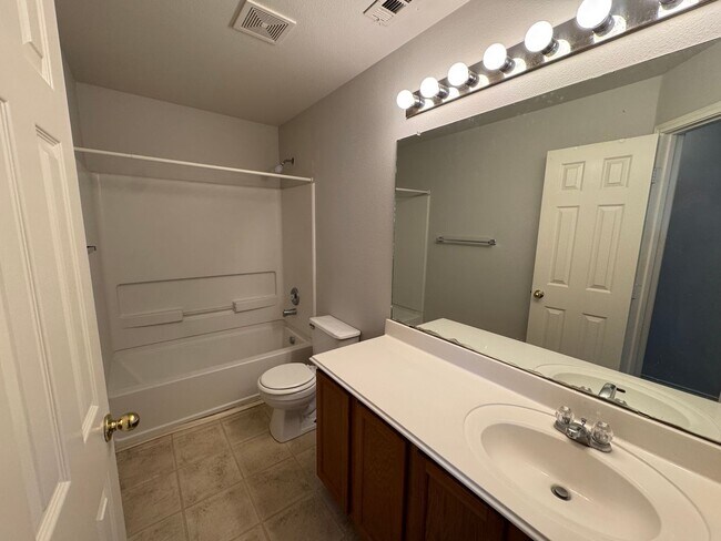 Building Photo - SPACIOUS 4 BR ON A CUL-DE-SAC W/ 2 LIVING AREAS & 2 EATING AREAS*STORAGE SHED*COVERED PATIO*EASY ...