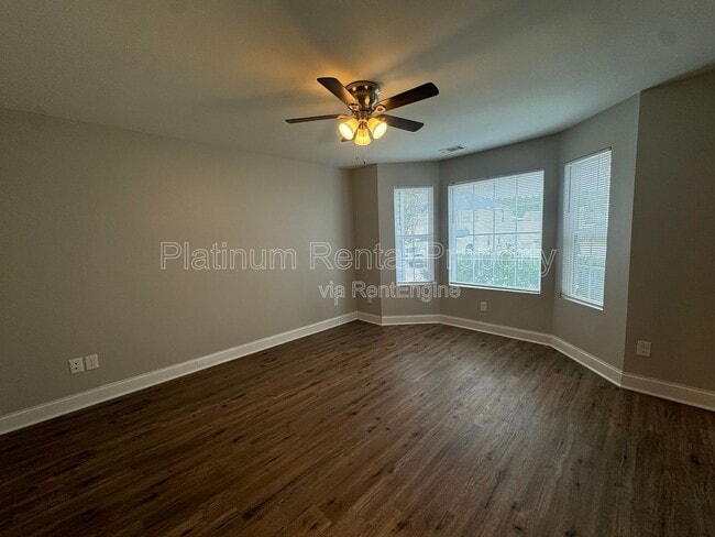 Building Photo - 2793 Oakvale Falls Dr