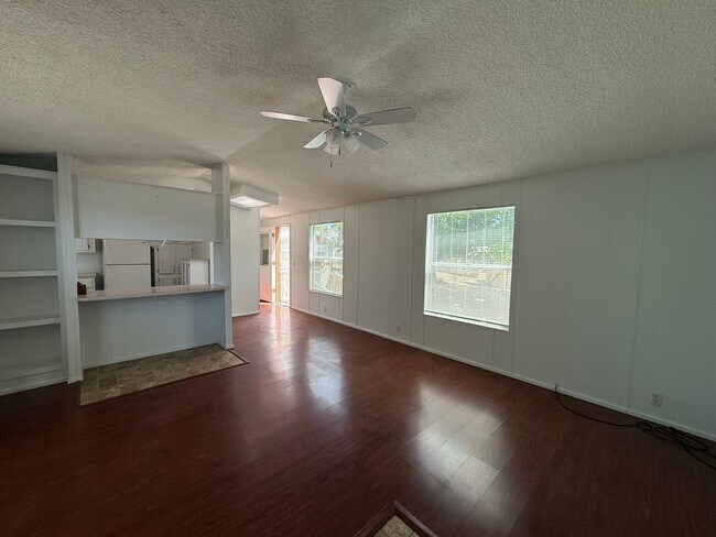 Building Photo - 3768 Western Dr