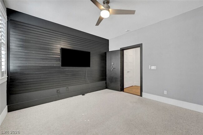 Building Photo - 304 Kingsclear Ct