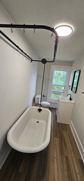Bath - Upstairs - 9 W Pease Ave