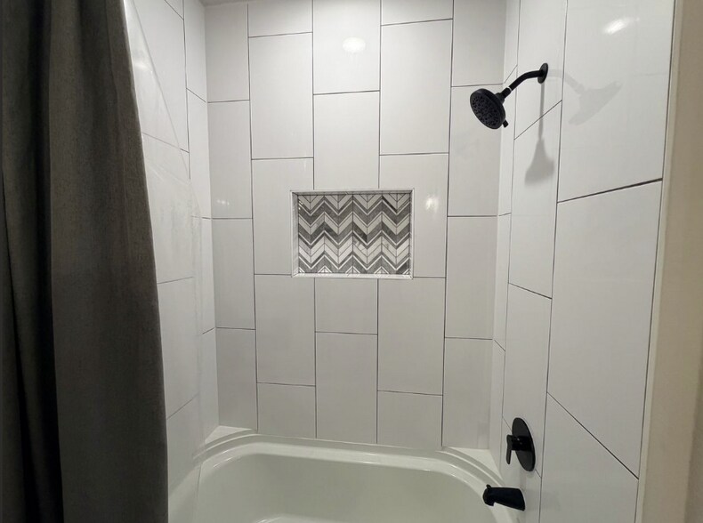 Building Photo - 162 Cedar Elm Way