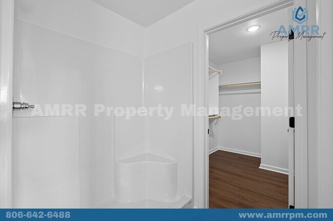 Building Photo - Modern 4-Bedroom Home – Perfect for Growing Families!