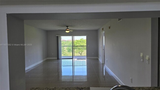 Building Photo - 1650 SW 124th Terrace