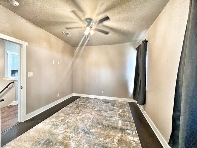 Building Photo - Gorgeous Custom-Built Home in Gated Commun...