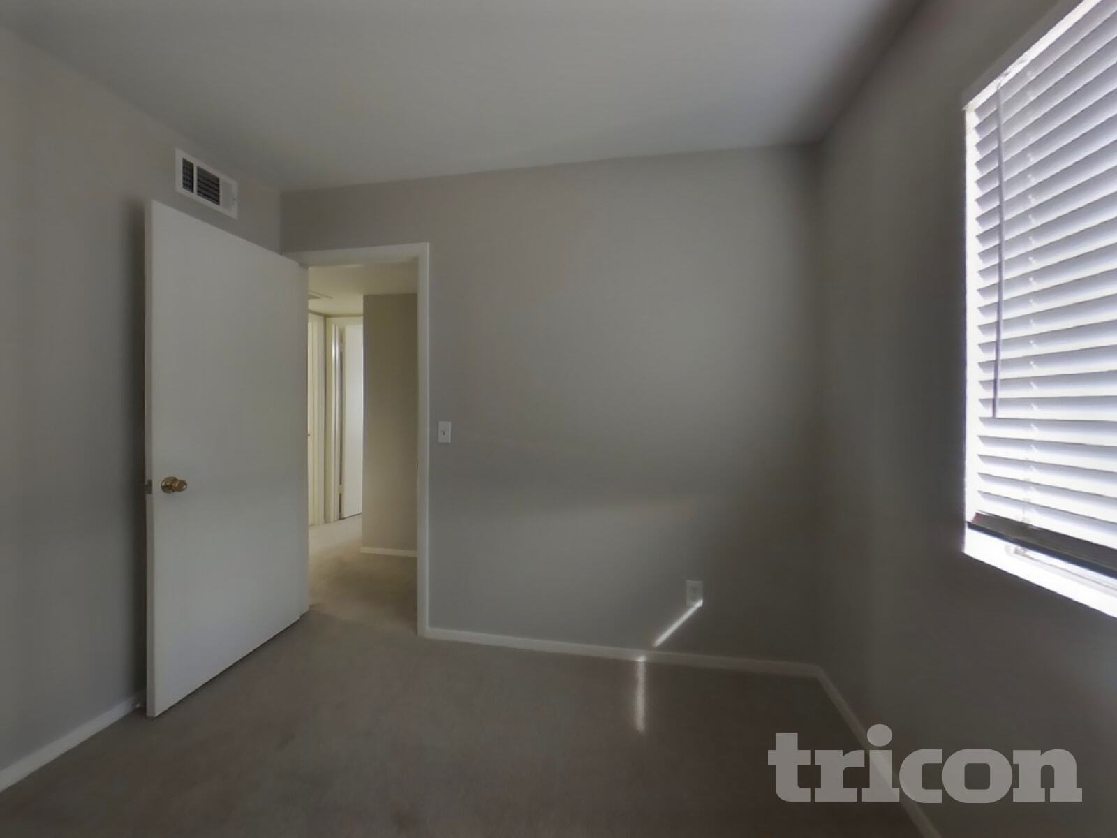 Building Photo - 1406 E Kerry Ln