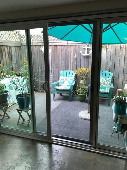 Private Patio - 4040 Grand View Blvd