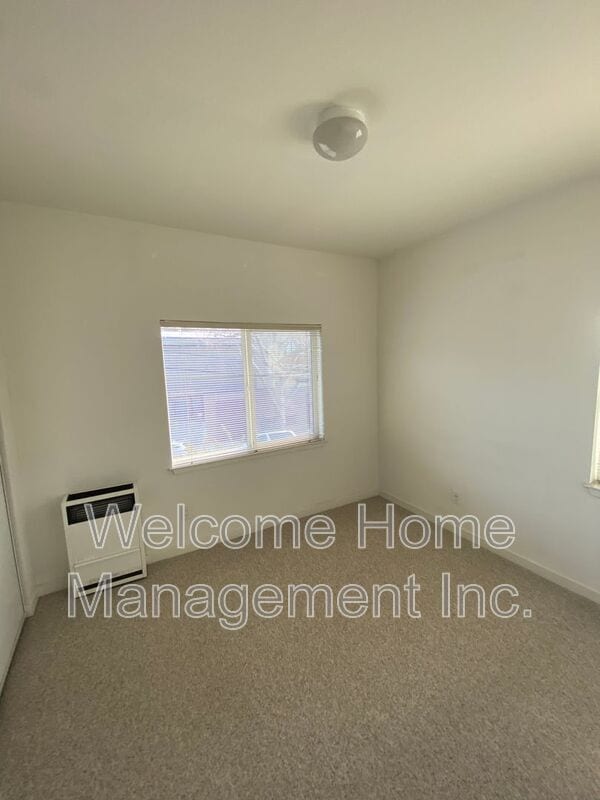 Building Photo - 1426 Henry St