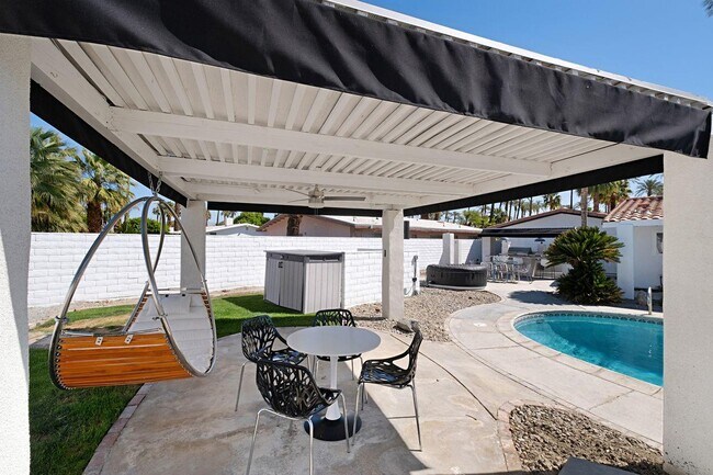 Building Photo - 36951 Marber Dr