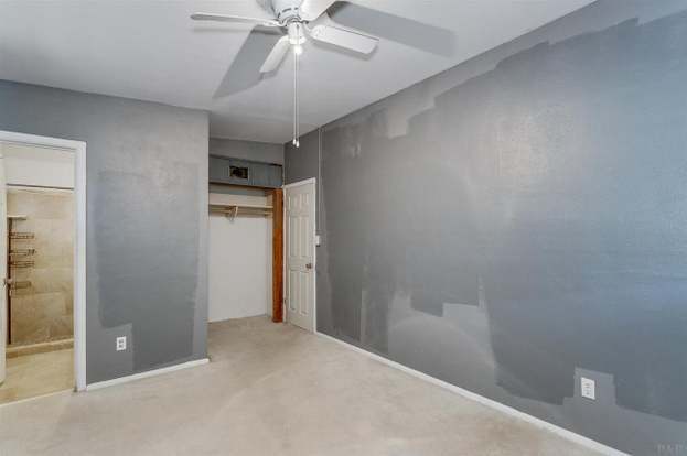 Building Photo - 9 Gentian Dr