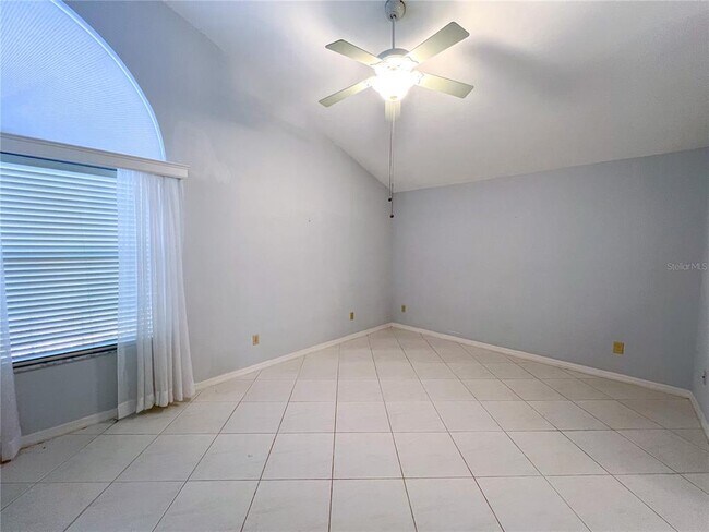 Building Photo - 12320 NW 10th Pl