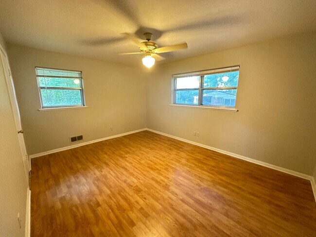 Building Photo - Home for Rent Near Mountain Brook