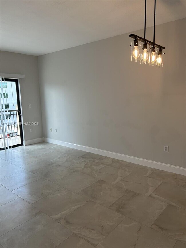 Building Photo - 3590 Coral Wy