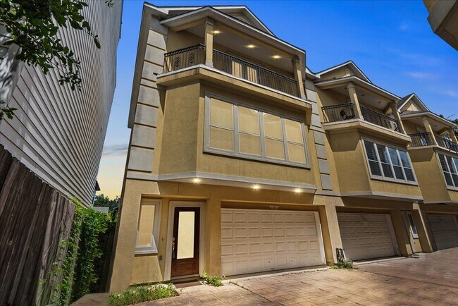 Building Photo - 6118 Tyne St