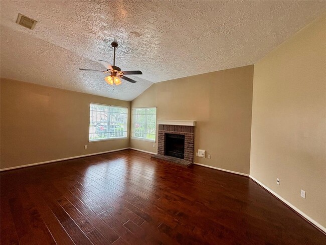 Building Photo - 12702 Meadway Ct