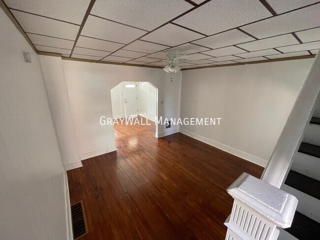 Building Photo - 4715 Benner St
