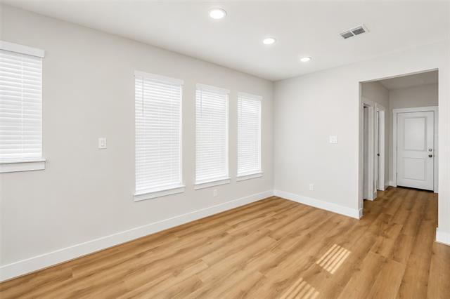 Building Photo - 7537 Reis Ln