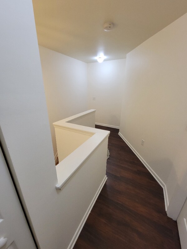 Building Photo - 815 Stoll St