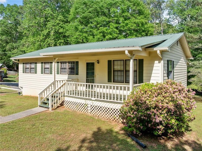 Building Photo - 106 Robinhood Dr