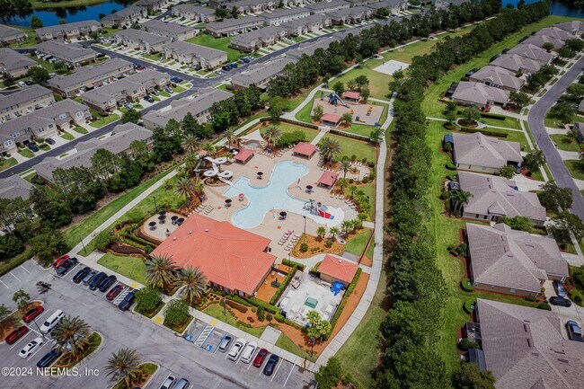 Building Photo - Beautiful 2/2.5 in Fleming Island