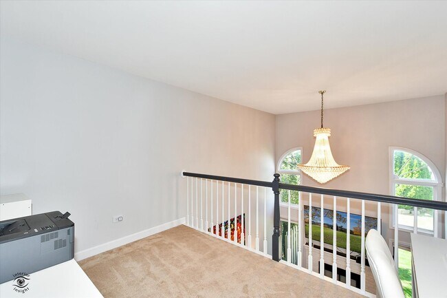 Building Photo - 17323 Lakebrook Dr