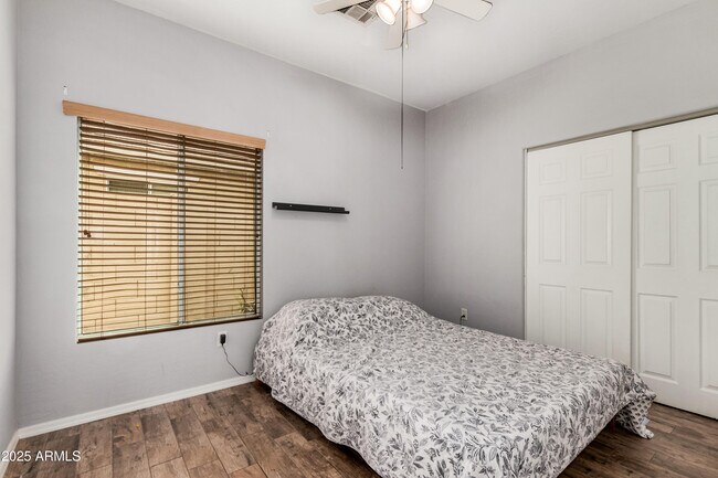 Building Photo - 13436 W Peck Dr