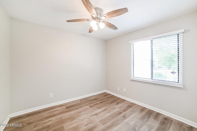 Building Photo - 3350 W Country Gables Dr