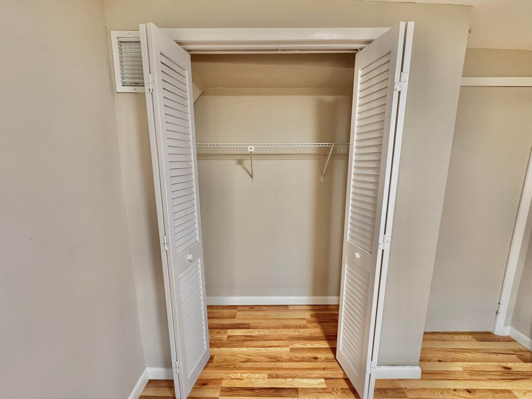 Building Photo - 609 NW 7th Ct