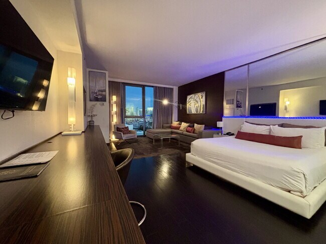 Building Photo - Palms Place Studio — Skyline Views, 5 Minu...