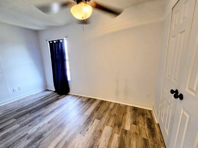 Building Photo - 3011 Avenue F