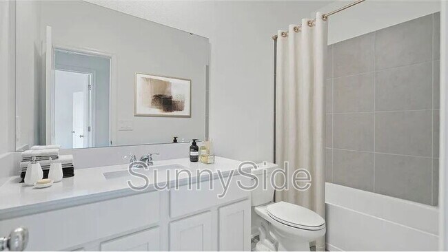 Building Photo - 2939 Maloof Dr