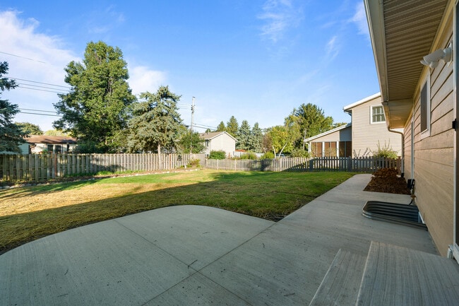 Building Photo - 1018 Bonnie Brae Ln