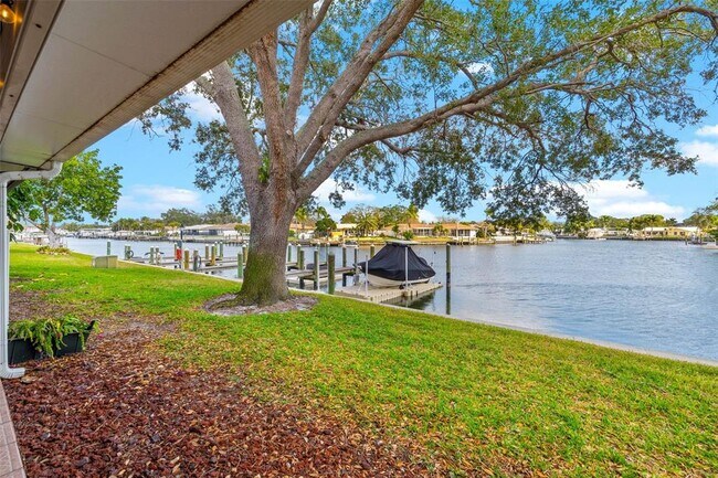Building Photo - 6497 Cape Hatteras Way NE