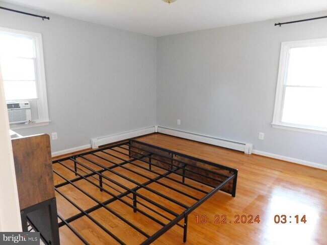 Building Photo - 13341 Latham Ln