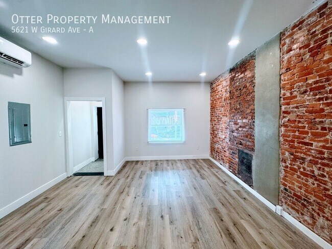 Building Photo - 5621 W Girard Ave