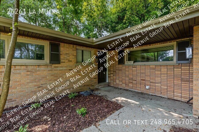 Building Photo - 26261 La Muera St