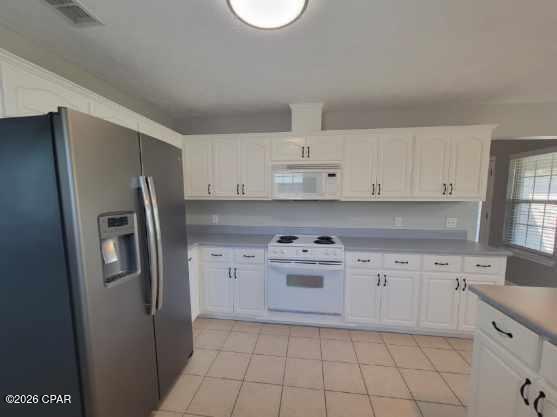 Building Photo - 2406 Maple Ct