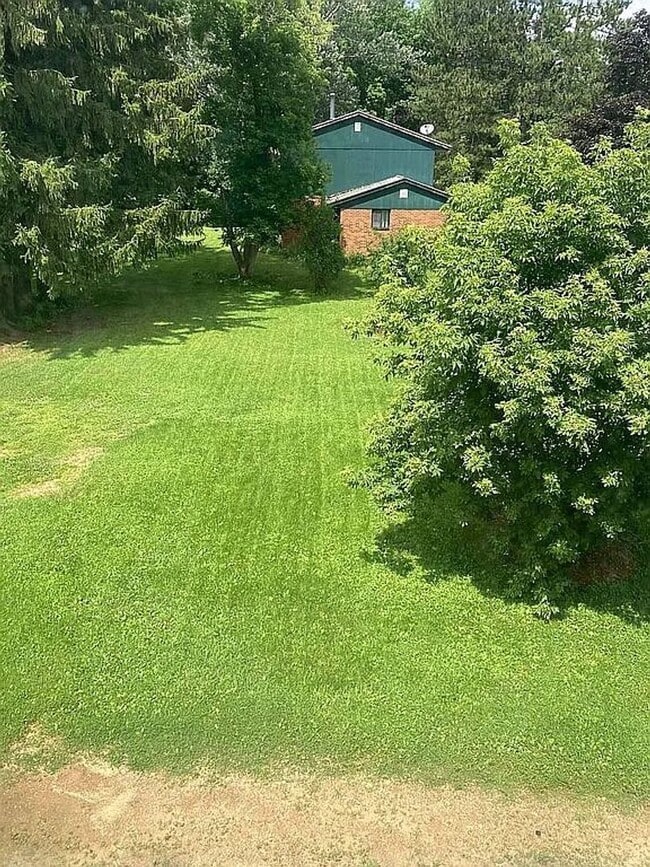 Building Photo - Click the “Apply Now” button or email wapmrentals@gmail.com for a prompt response.