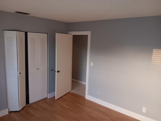 Building Photo - 5262 Breadfruit Cir