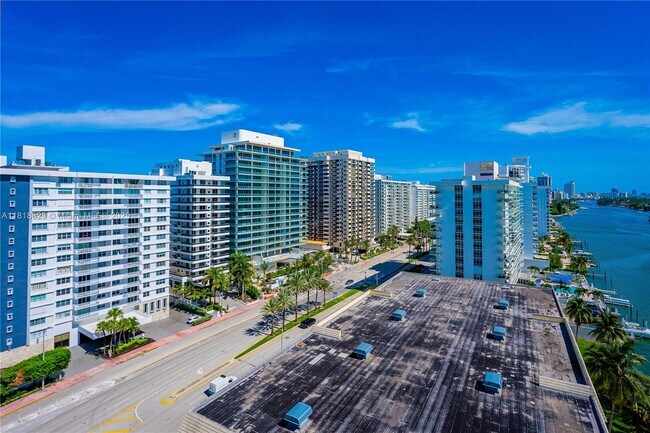 Building Photo - 5838 Collins Ave
