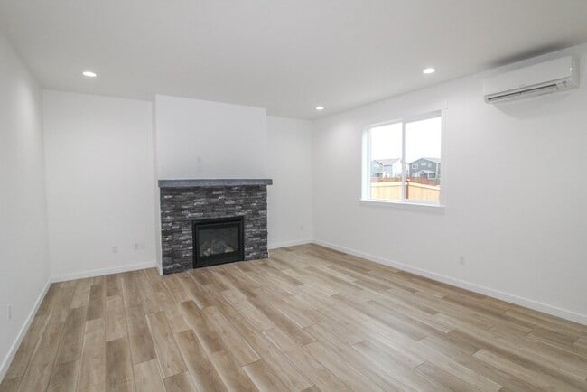 Building Photo - BRAND NEW HOME WITH ALL THE UPGRADES 4bed 2.5bath 2326sf 2 Car Garage