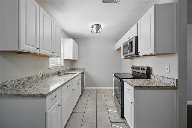 Building Photo - 5021 Gilbert Dr