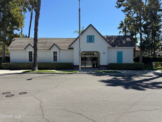 Building Photo - 1604 Rose Arbor Ln