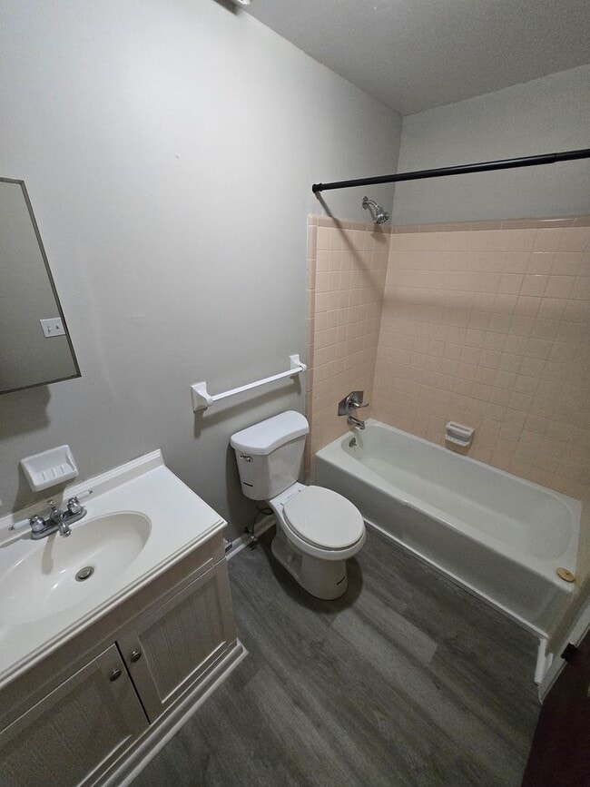 Building Photo - 3/1.5 - Keystone Heights