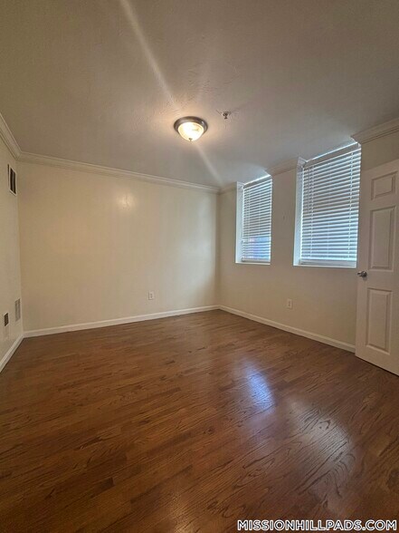 Building Photo - 712 Shawmut Ave