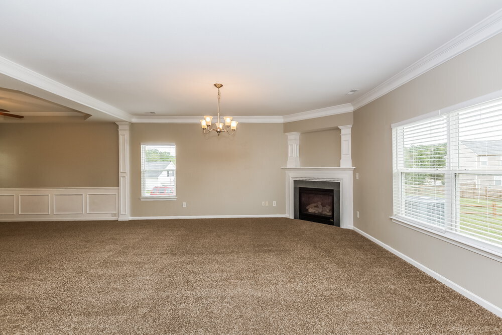 Building Photo - 1006 Tiger Eye Ave